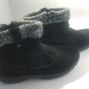 Khombu Suede Ankle Boots
